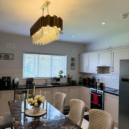 Modern Double & Single With Cozy Vibes Homestay