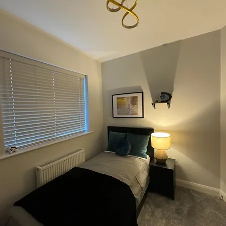 Accommodatie bij particulieren Modern Double & Single With Cozy Vibes *